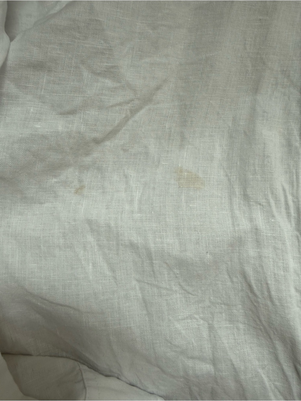 Little Moon by Aritzia Casual Button-Down Linen Shirt in White - Picture 3 of 7